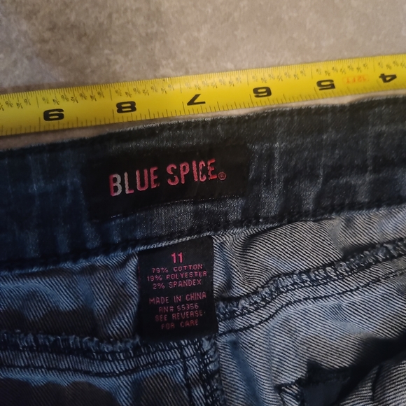 Blue Spice Women's Size 11 Dark Wash, Boot Cut, Slant Pocket Jeans - Picture 4 of 8